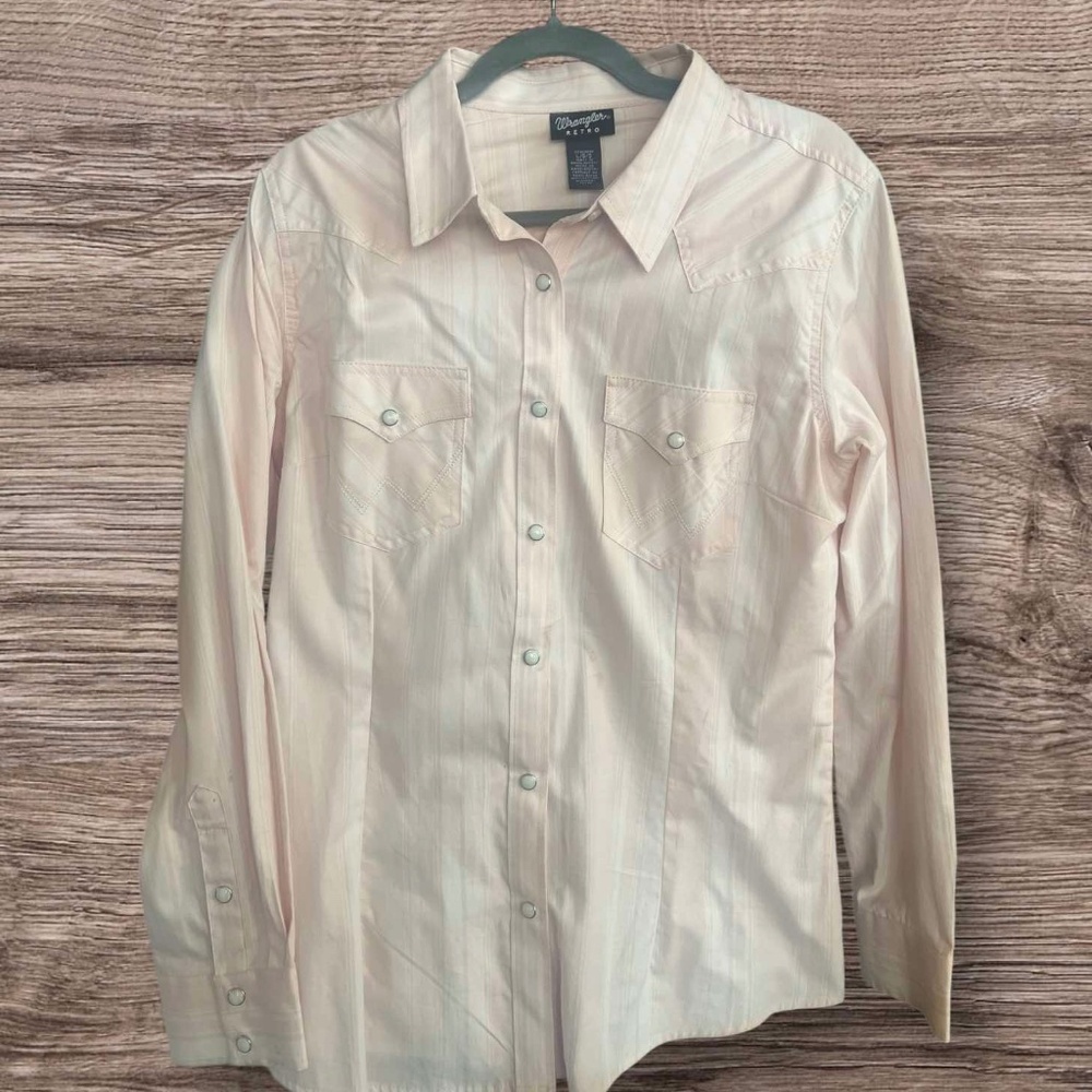 Wrangler Retro Pearl Snap Rodeo Shirt. Pink & White. Size Large. Worn once!